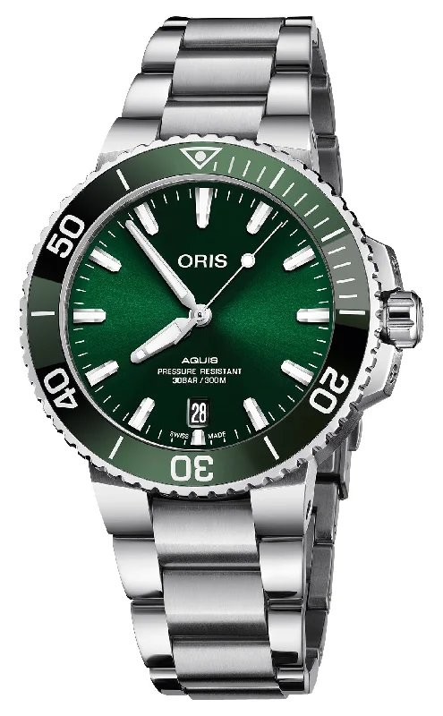 Oris Aquis Date Automatic Stainless Steel Green Dial Divers Mens Watch 733 7732 4157-07 8 21 05PEB