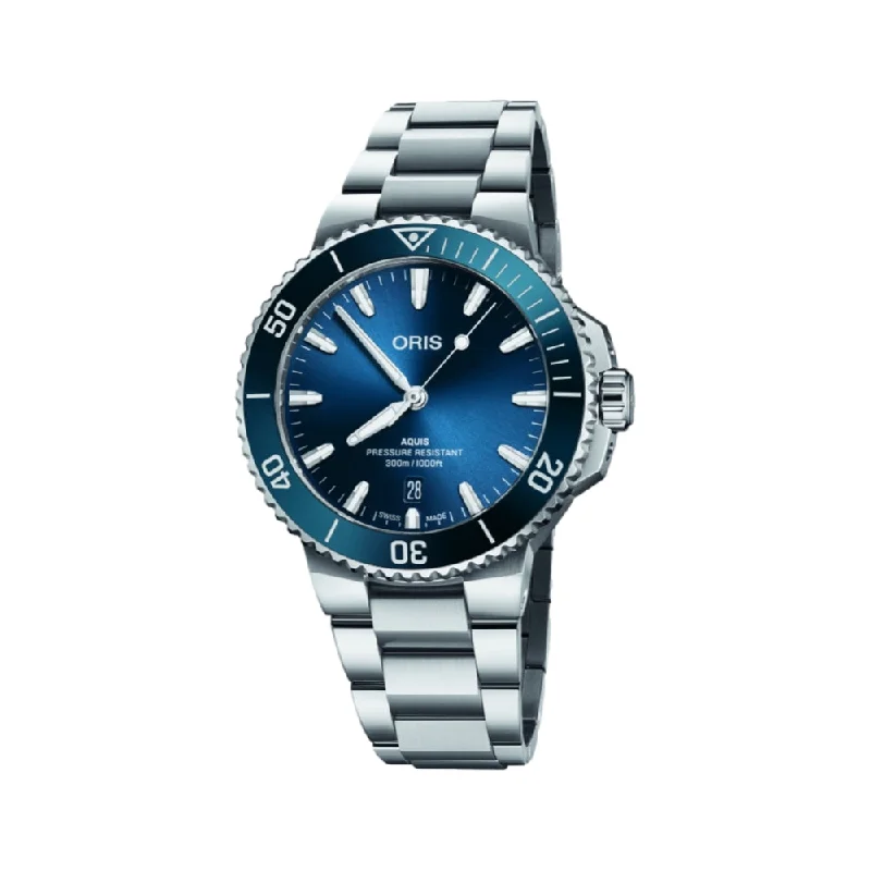 Aquis Date 2024 41.5mm - Blue on Bracelet