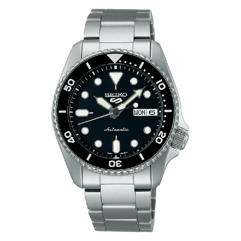 Seiko SKX Sports Style 38mm Black Dial SRPK29