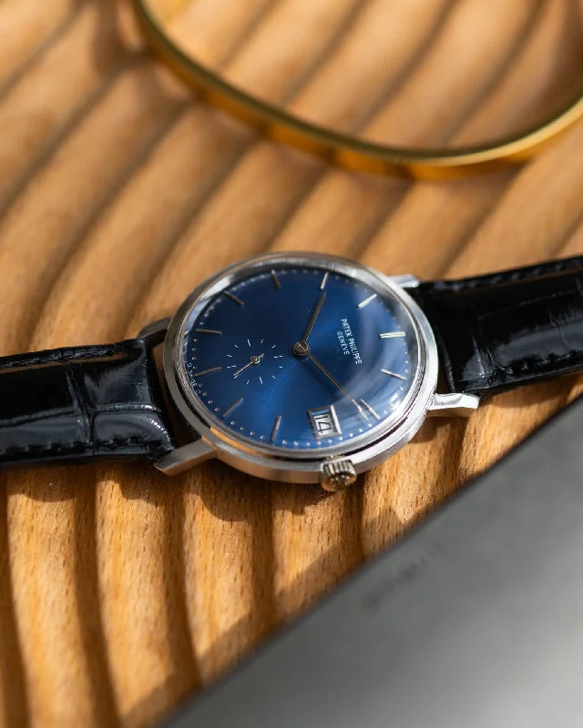 Patek Philippe Calatrava 3445 WG Blue Sigma Dial with Extract