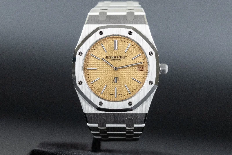 Audemars Piguet<br>15202BC Royal Oak Jumbo Salmon Dial