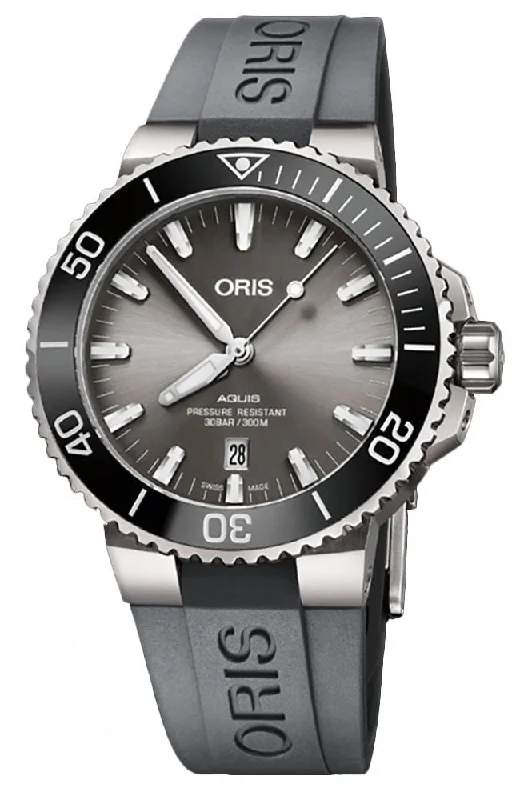 Oris Aquis Titanium Date Automatic Gray Dial Gray Rubber Strap Divers Mens Watch 733 7730 7153-07 4 24 63TEB