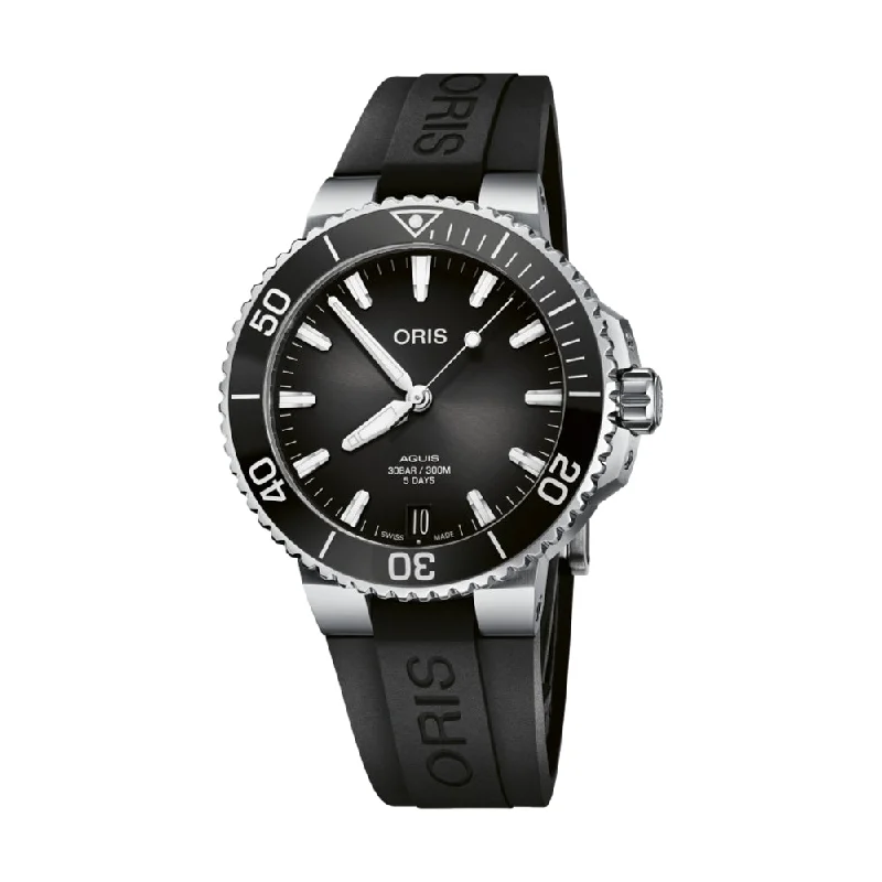 Aquis Date Cal 400 41.5mm - Black on Strap