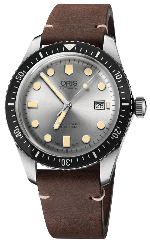 Oris Divers Sixty-Five Automatic Stainless Steel Silver Dial Brown Leather Strap Date Mens Watch 733 7720 4051-07 5 21 44