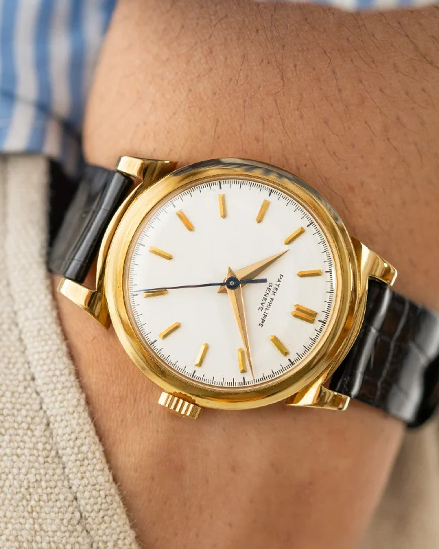 Patek Philippe Calatrava 1491 YG with Extract and Service Paper