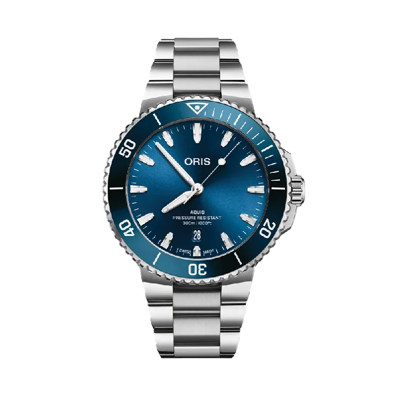 Aquis Date 43.5mm - Blue on Bracelet