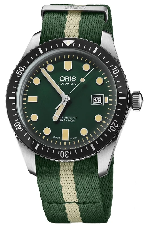 Oris Divers Sixty-Five Automatic Stainless Steel Green Dial Green/Beige Textile Strap Date Mens Watch 733 7720 4057-07 5 21 24FC